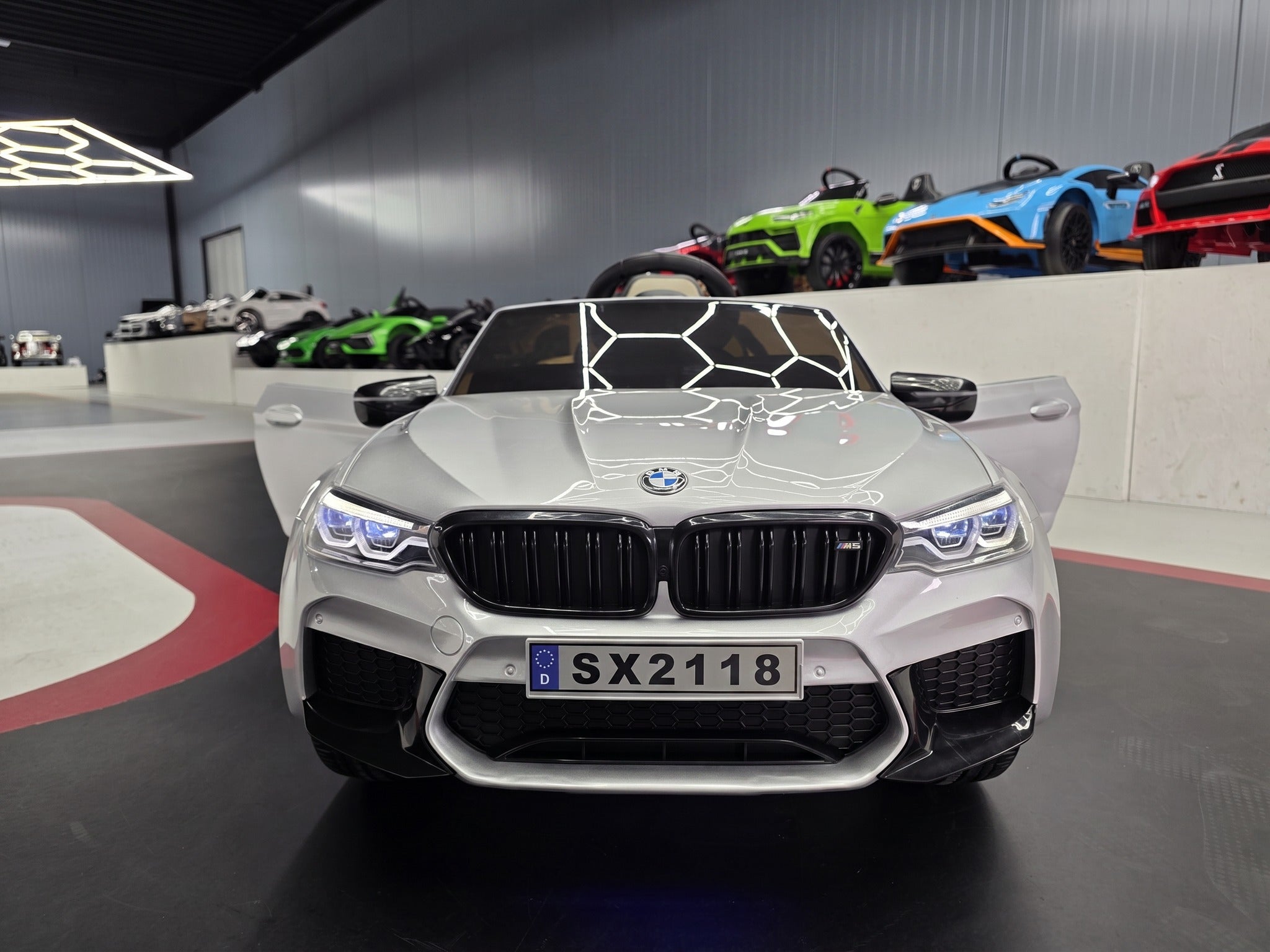 BMW M5 24V Grey front