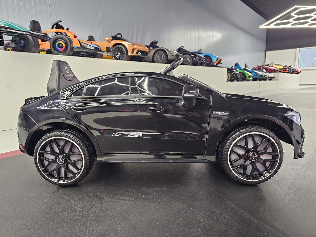 Mercedes CLA 45 Black side