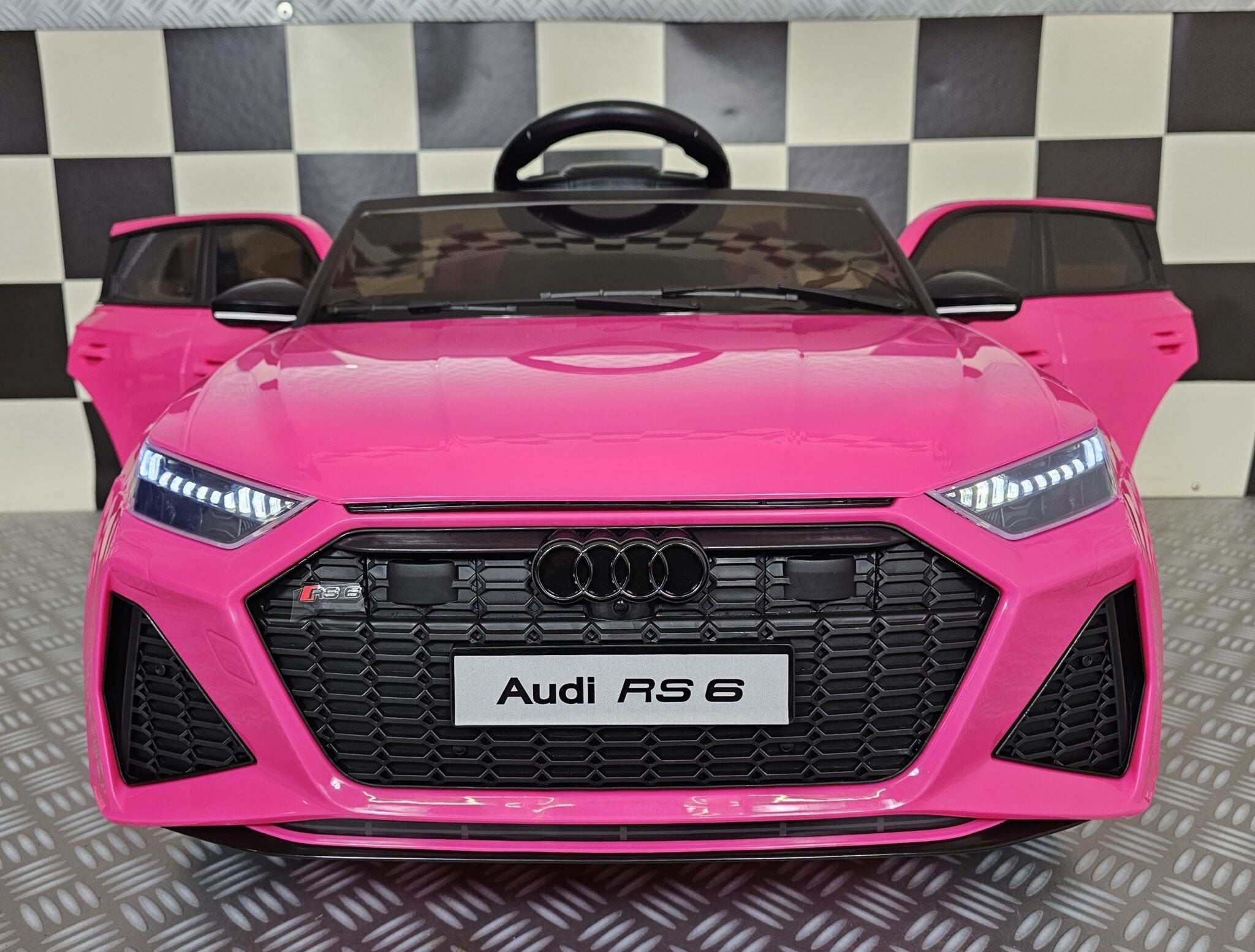 Audi RS6 12V Pink