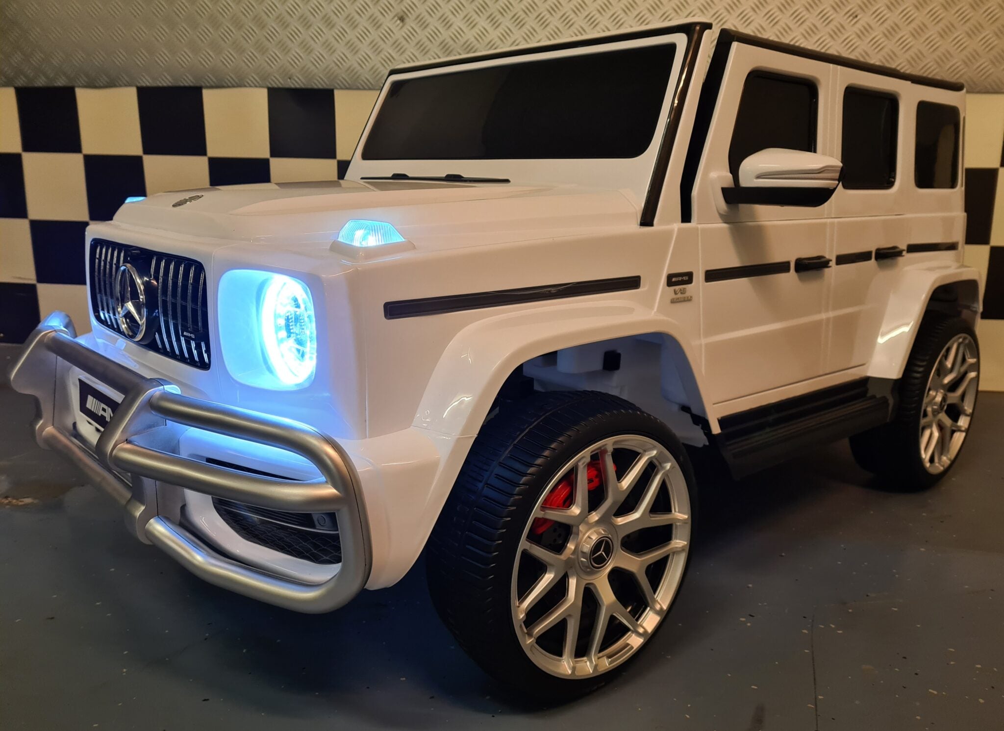 Mercedes G63 24V 2-seater White