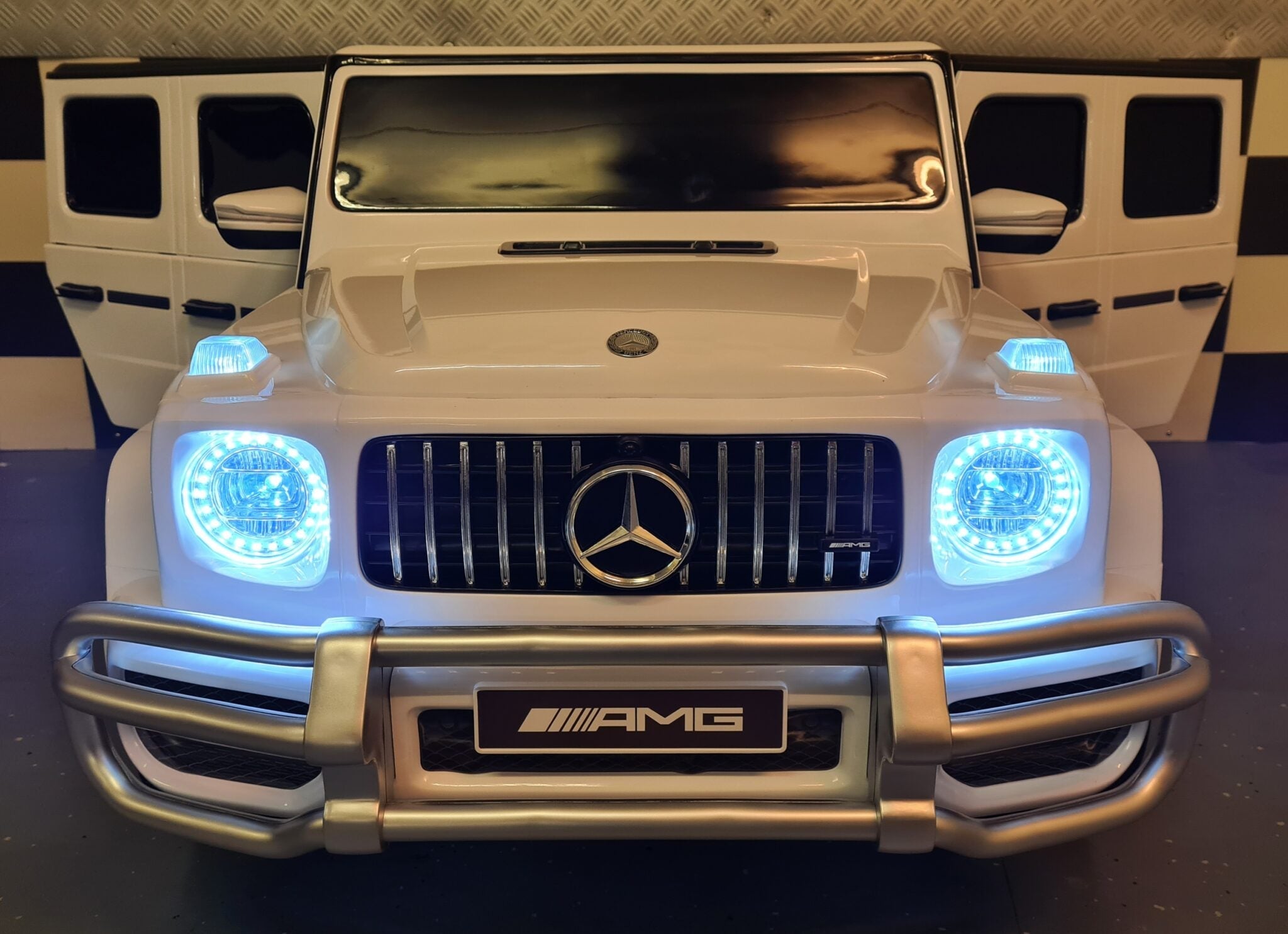 Mercedes G63 24V 2-seater White