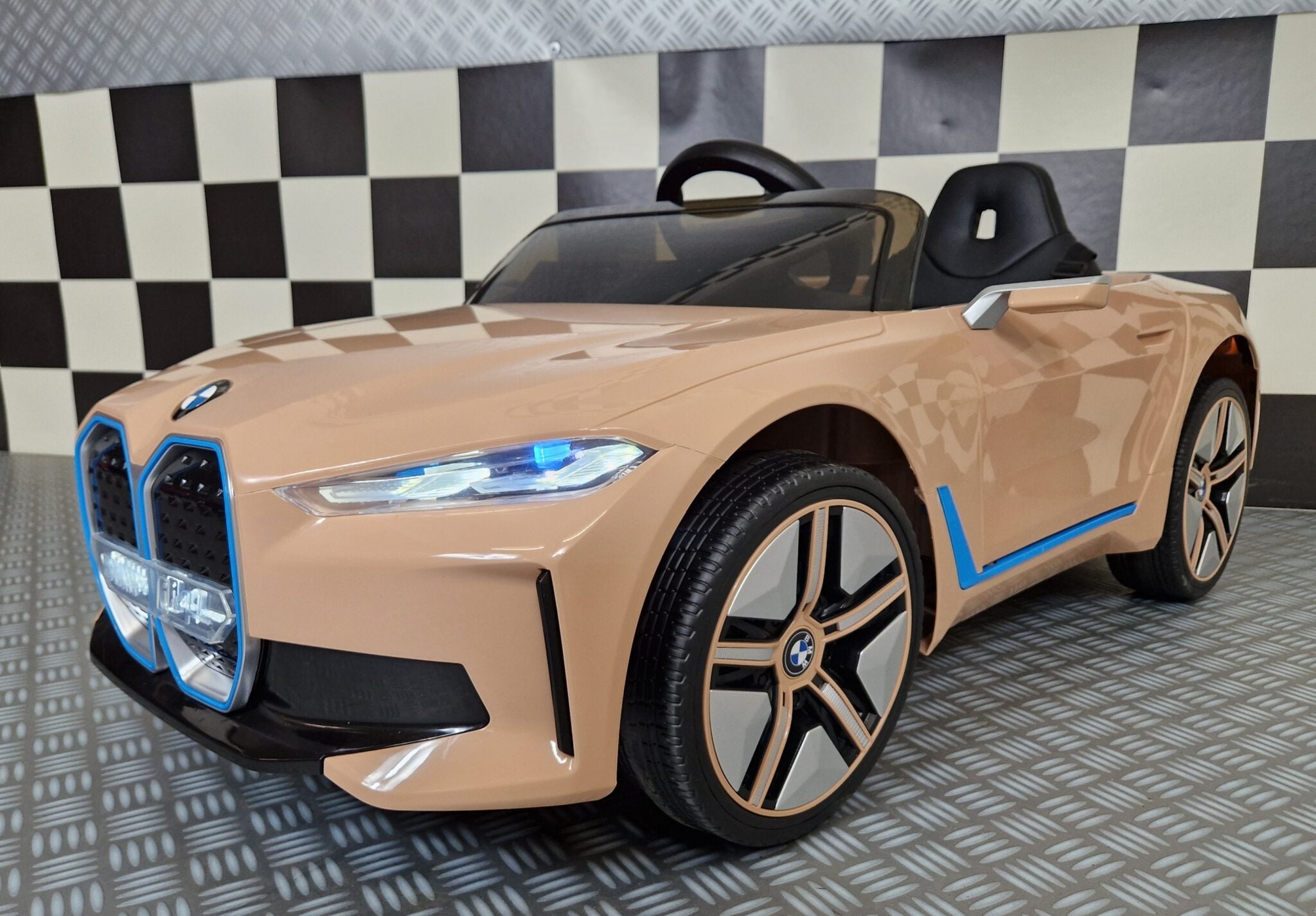 BMW i4 12V