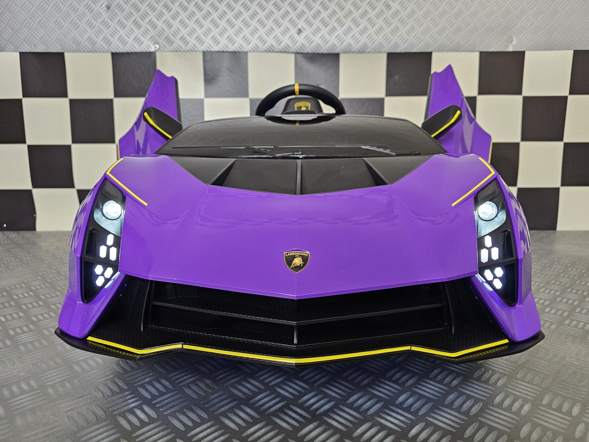Lamborghini Auténtica 12V Purple