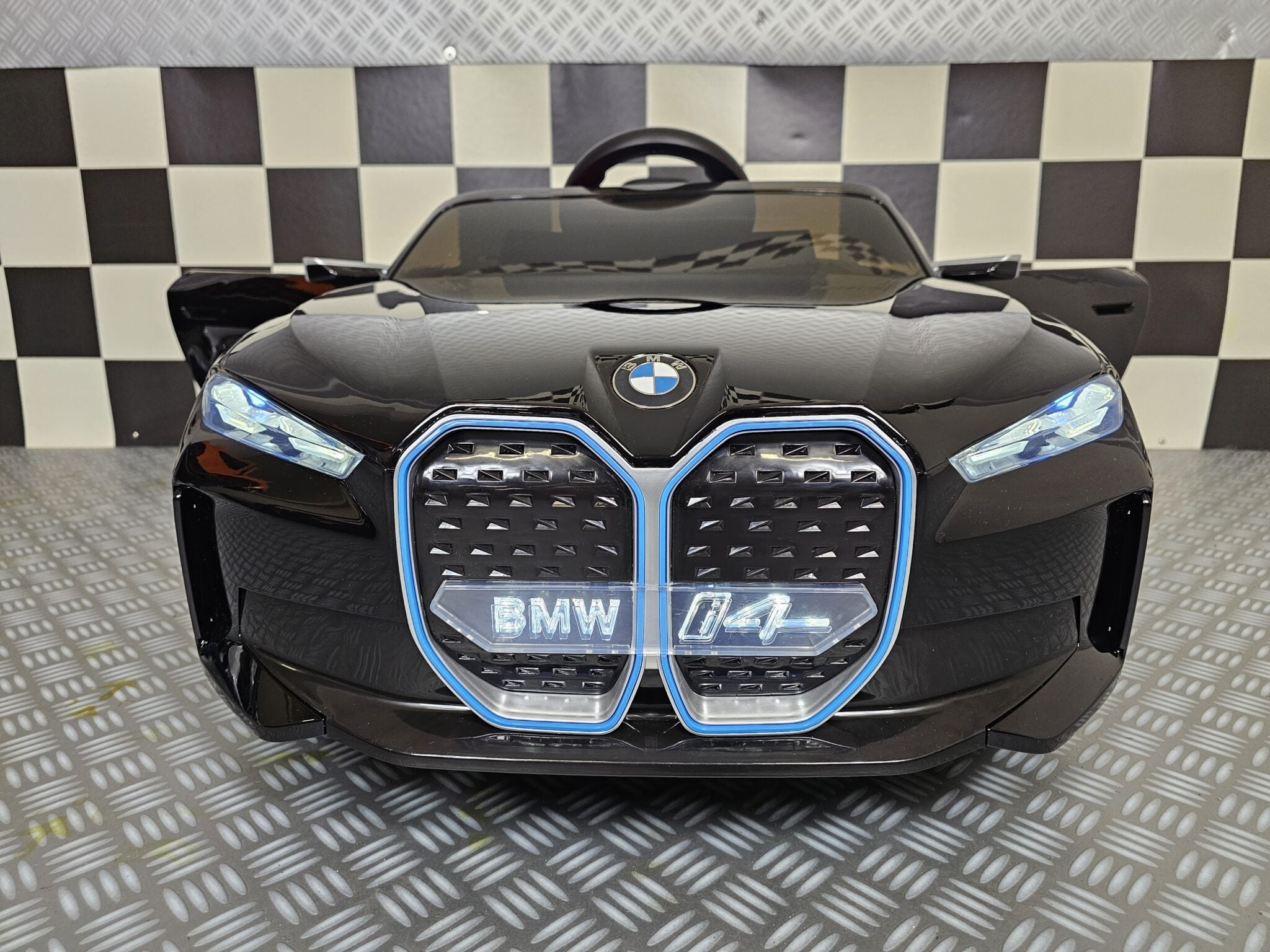 BMW i4 12V Black