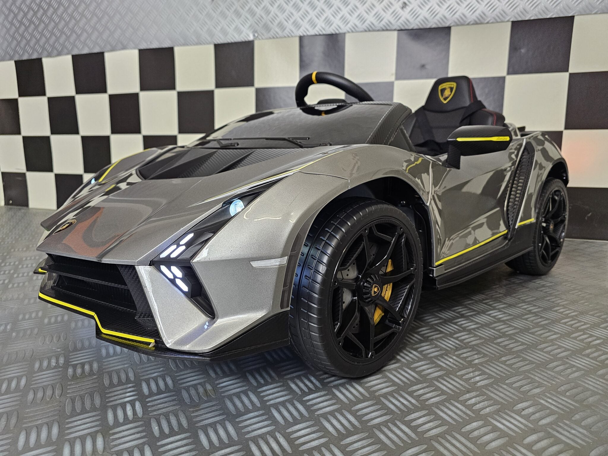 Lamborghini Auténtica 12V Grey