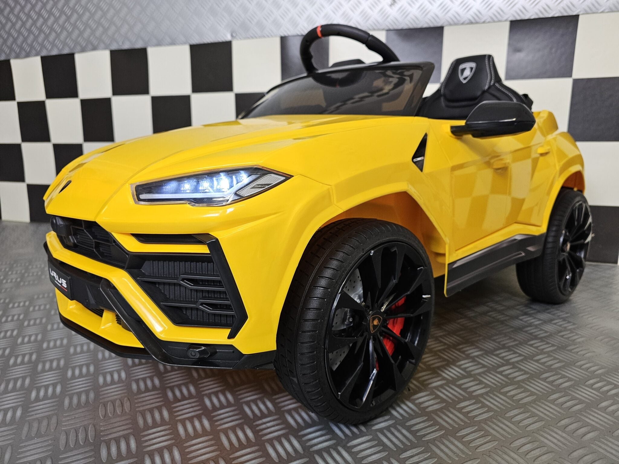 Lamborghini Urus 12V Yellow