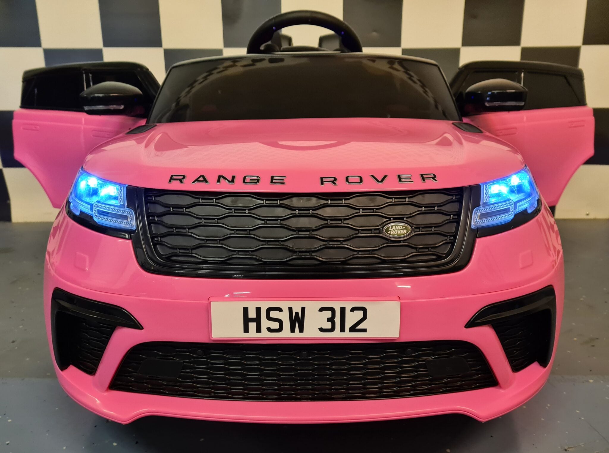 Range Rover Velar 12V Pink