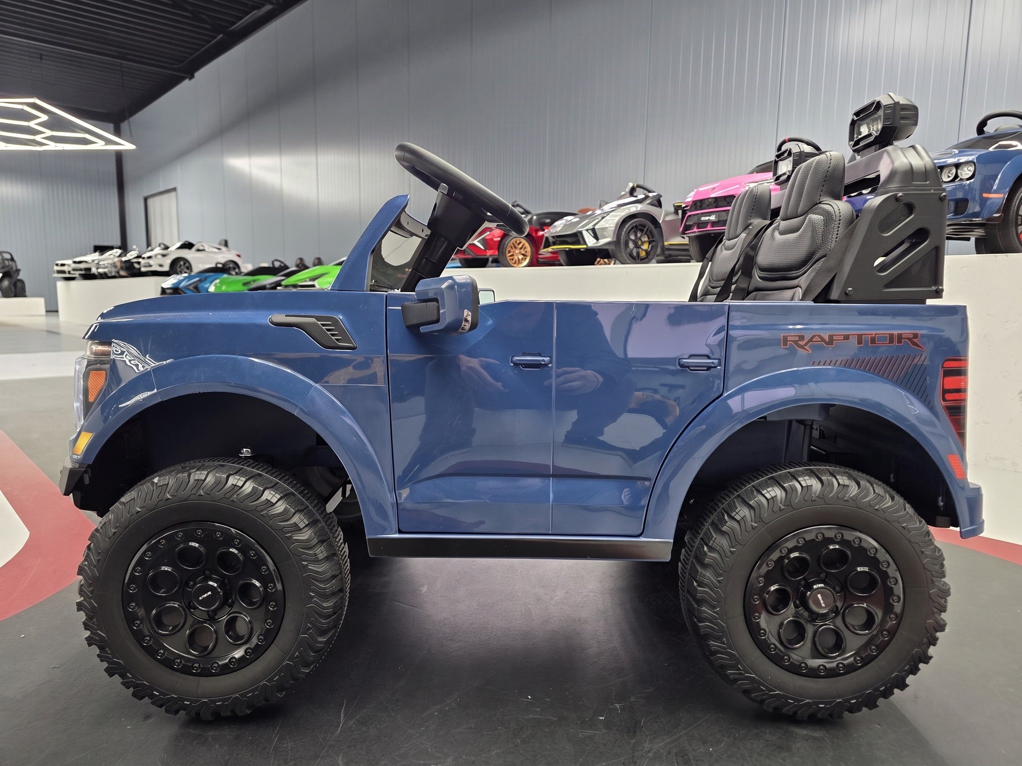 Ford Raptor 24V 2-seater Blue side