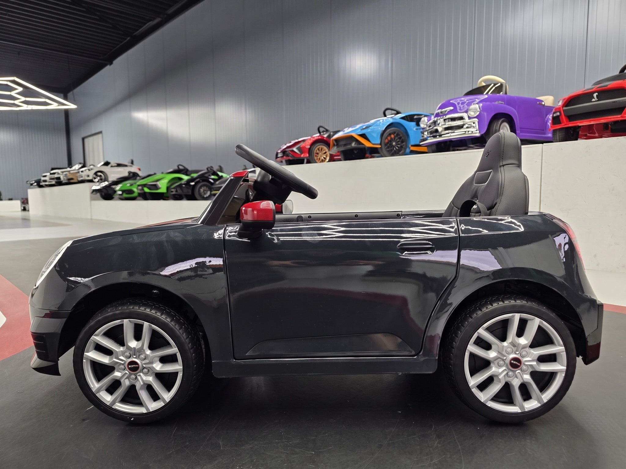 Mini Cooper S 12V Black side